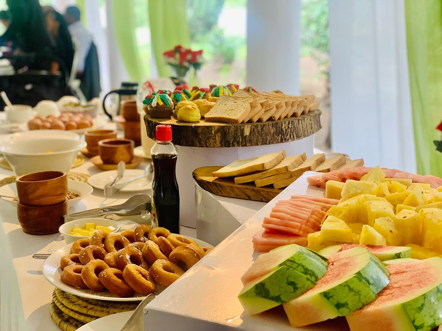 buffet-at-amani-farmhouse-restaurant